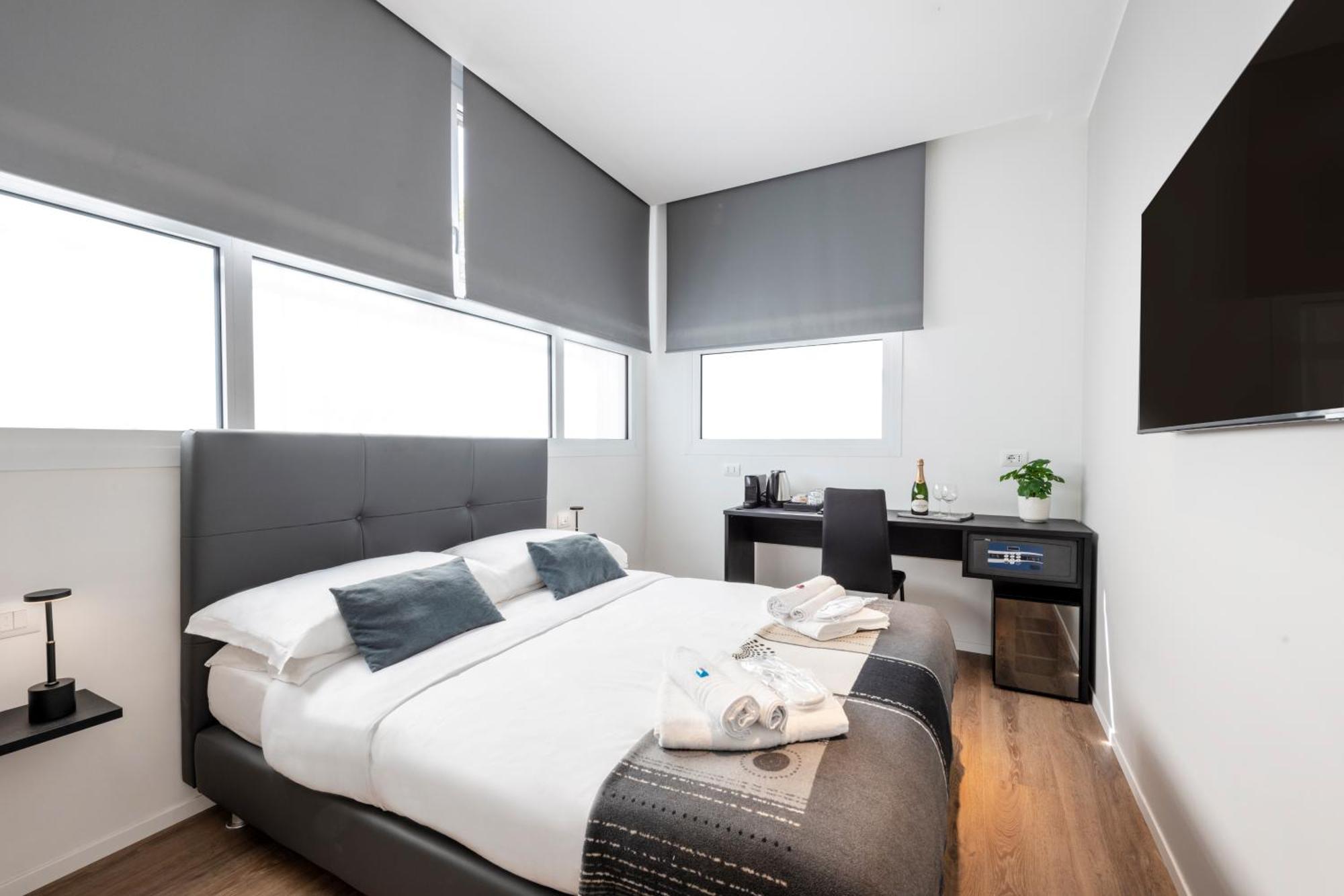 Bnbutler - Inbrera Suites - Giulianova, 1 Milánó Kültér fotó